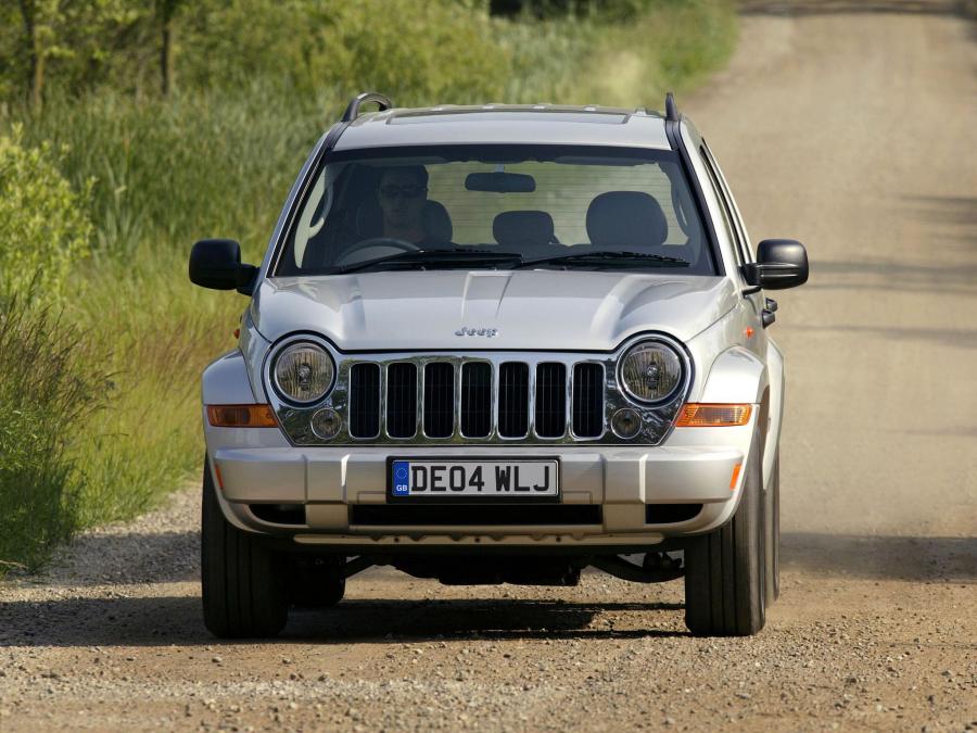  Jeep Cherokee Limited 2005 года  (UK) (фото 20 из 30)